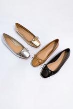 Load image into Gallery viewer, Gold Bow Ballet Flats
